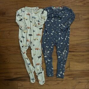 Bundle set of 2 boys sleep pajamas Kyte Baby Magnetic Me Size 18-24 m 28-30 lbs
